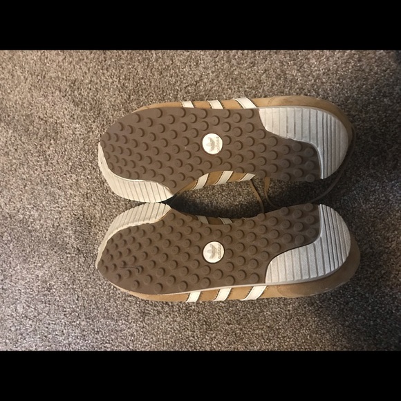 Adidas - Picture 2 of 7